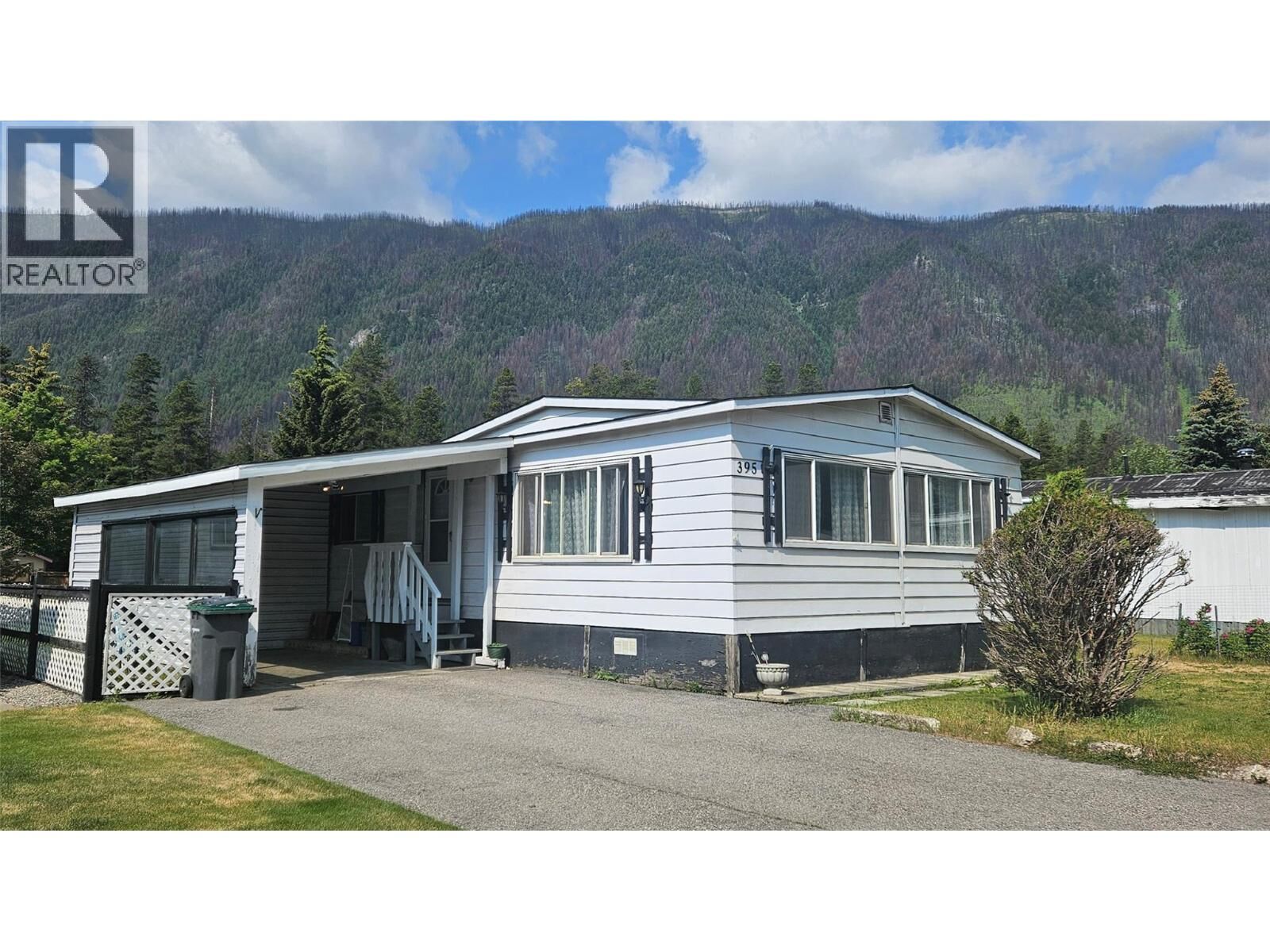 Property Photo: 395 Red Cedar Crescent BC V0B 2G0