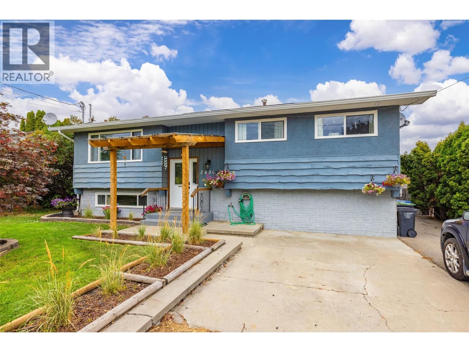 Photo de la propriété:  2430 Apollo Road  BC V4T 1P6 