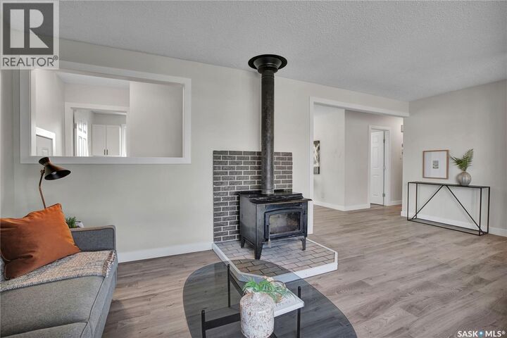 Property Photo:  126 Vanier Crescent  SK S7L 5H5 