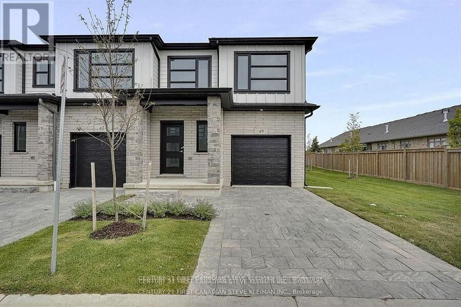 Property Photo:  2700 Buroak Drive 37  ON N6G 5B6 