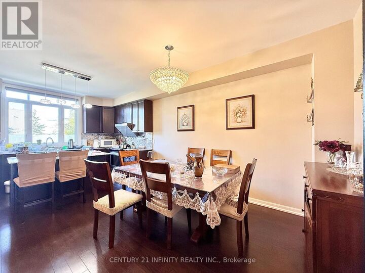Property Photo:  94 Longshore Way  ON L1N 0M1 