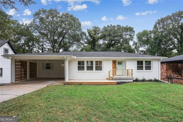 Property Photo:  2152 Edgemore Drive SE  GA 30316 