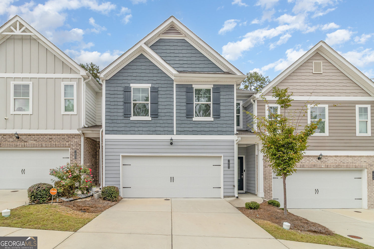 Property Photo:  7662 Gray Pointe Drive  GA 30058 