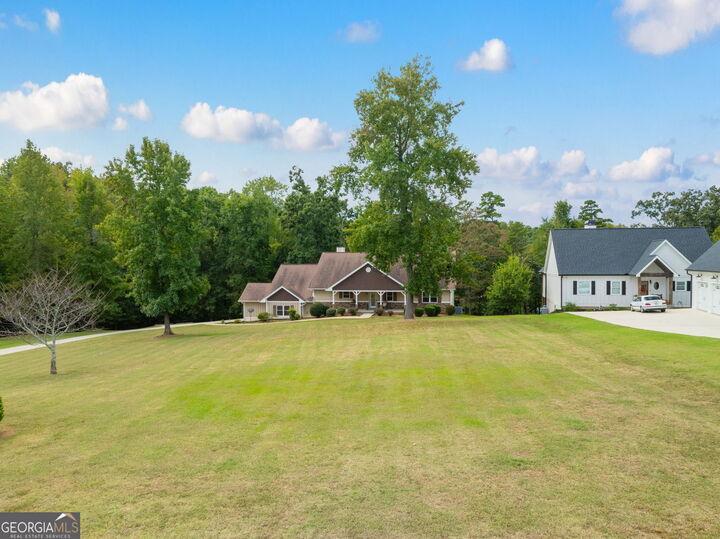 Property Photo:  35 Villa Court  GA 30643 