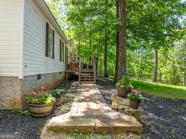 Property Photo: 227 Rose Ray Road GA 30540