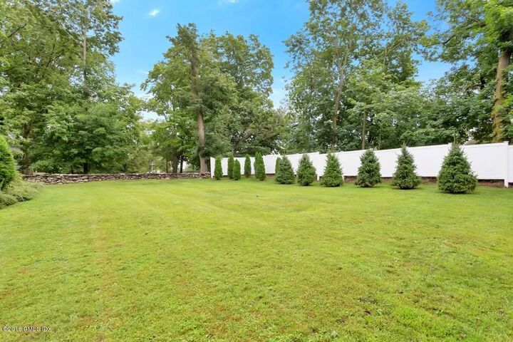 Property Photo: 519 E Putnam Avenue CT 06830