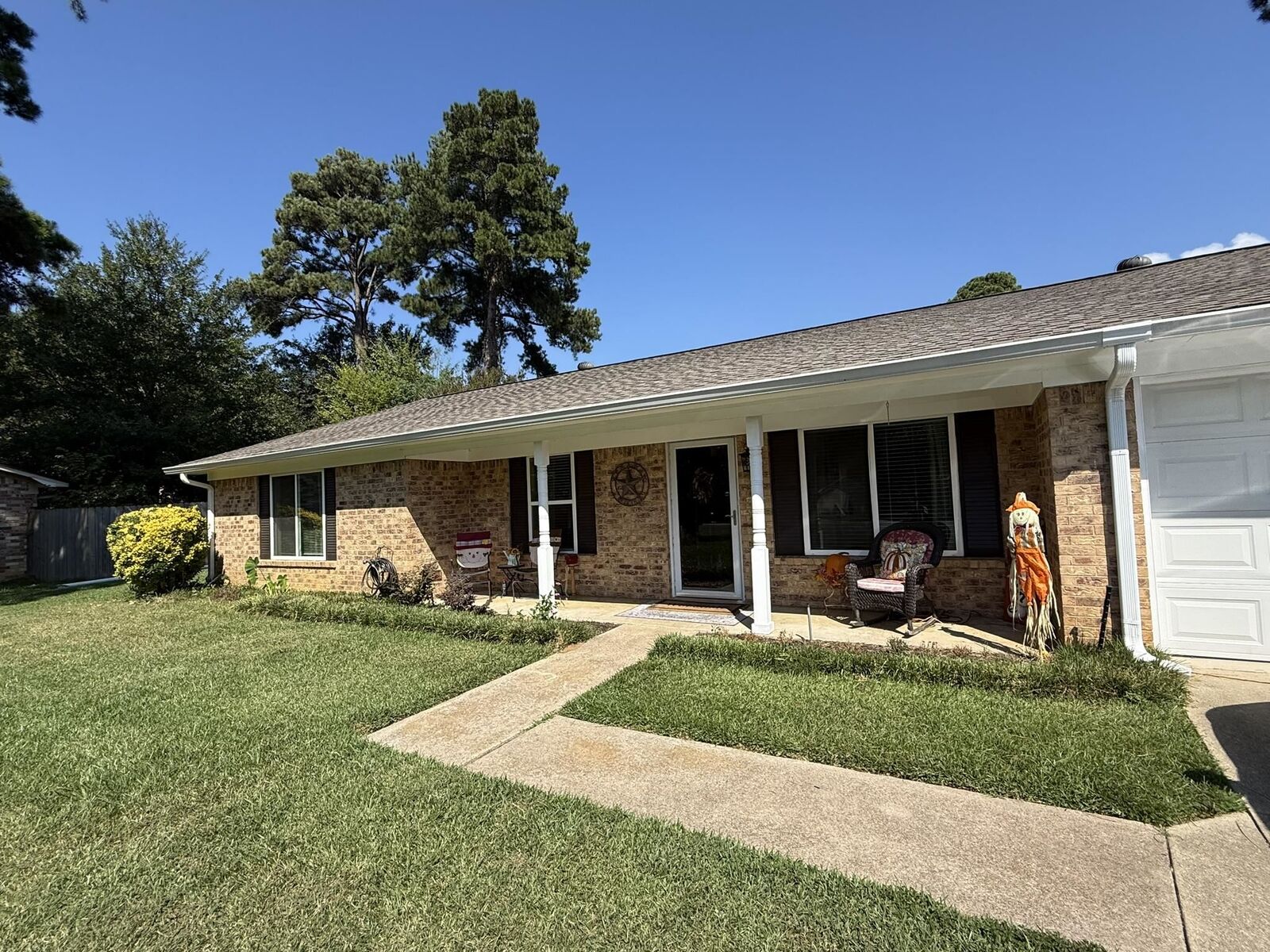 Property Photo:  213 Ivy Ln  TX 75605 