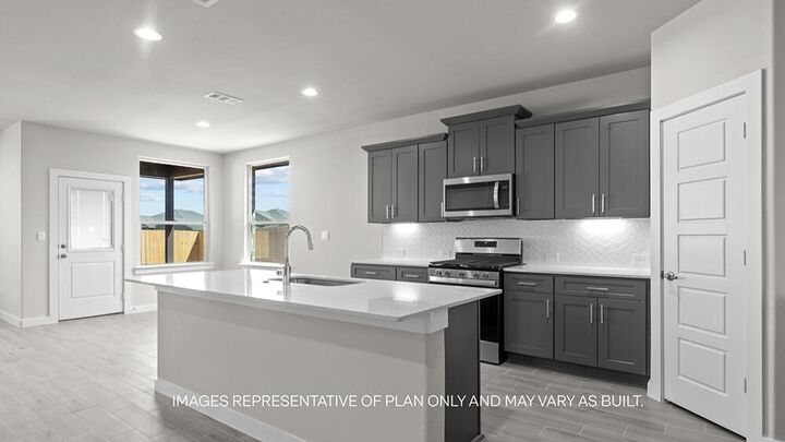 Property Photo: 7032 53rd Street TX 79407