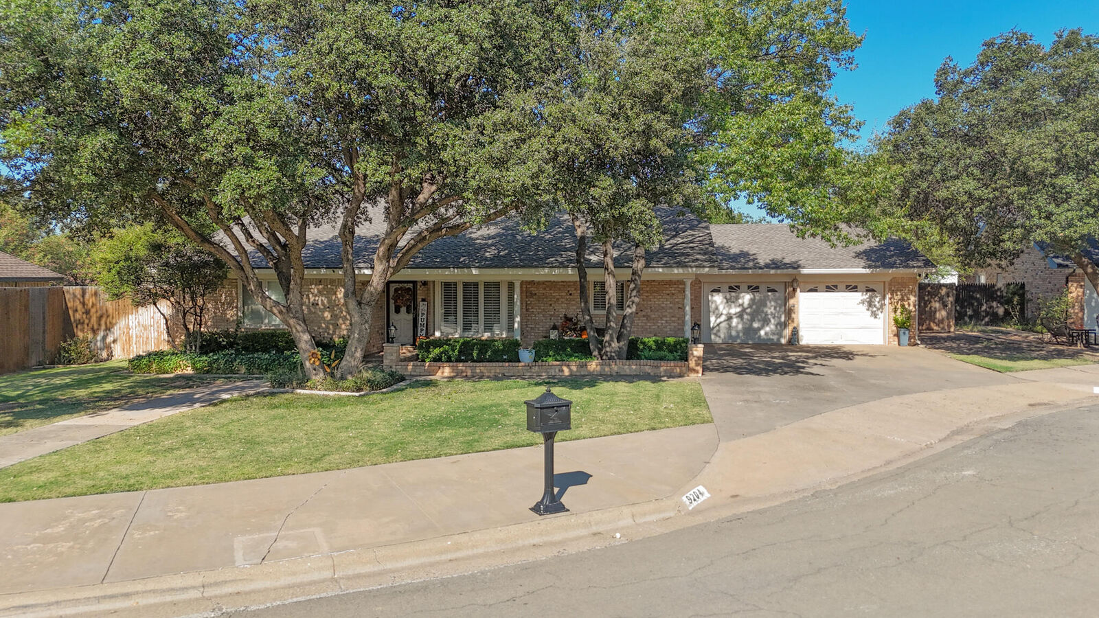 Property Photo: 9204 Lynnhaven Avenue TX 79423