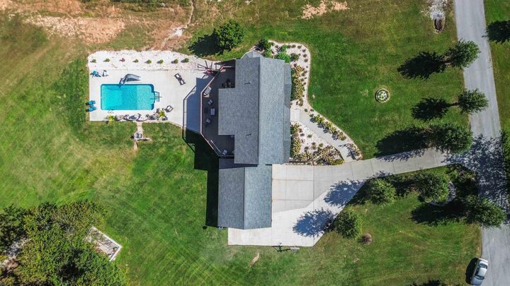 Property Photo:  196 Club Valley Estates Road  KY 40741