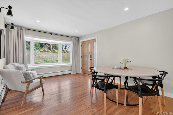 Property Photo:  152 Old Post Road N  NY 10520 