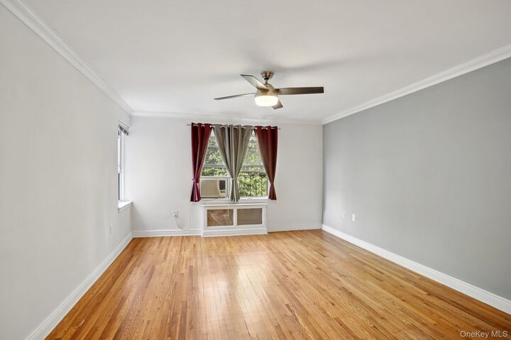 Property Photo:  255 Bronx River Road 8J  NY 10704 