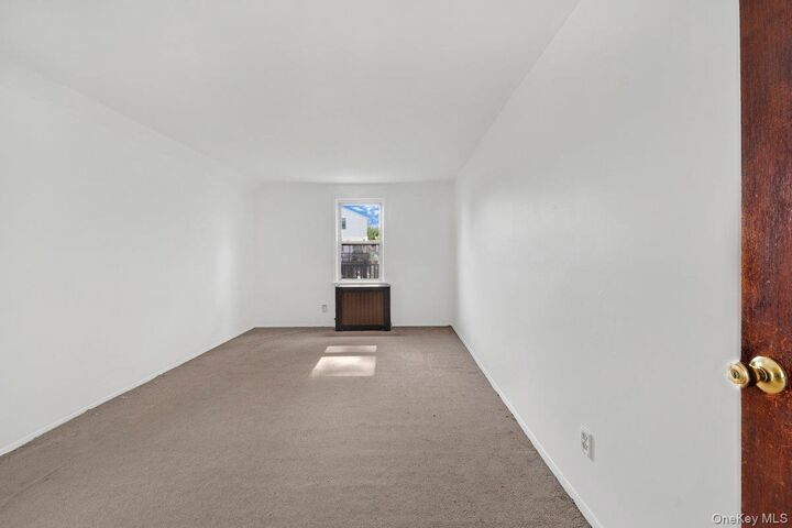 Property Photo:  3088 Mullan Place  NY 10465 