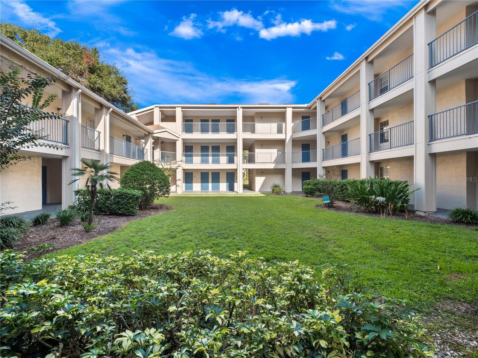 Property Photo: 7210 Westpointe Boulevard 1325 FL 32835