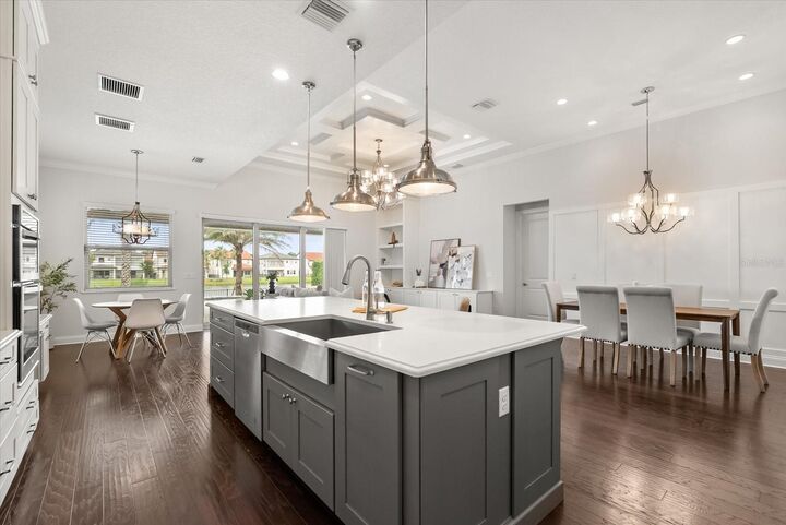 Property Photo:  10739 Royal Cypress Way  FL 32836 