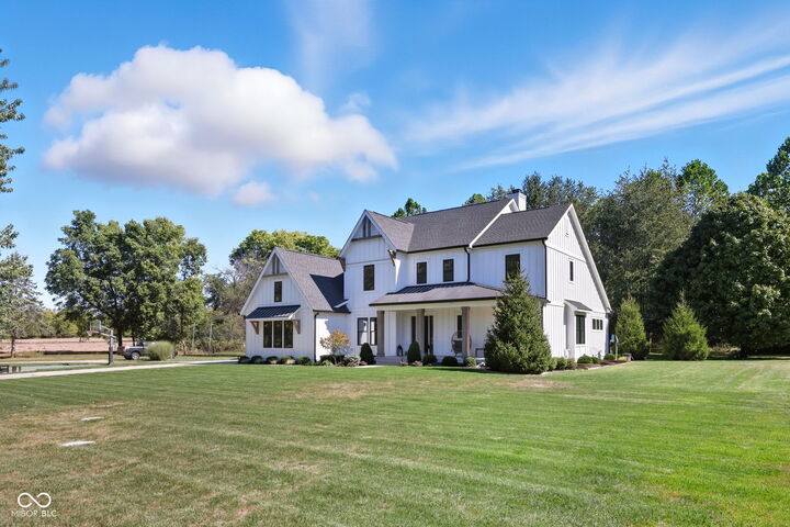 Property Photo:  16646 Southeastern Parkway  IN 46040 