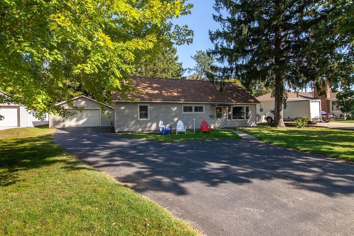 Property Photo:  719 S Main St  WI 53066 