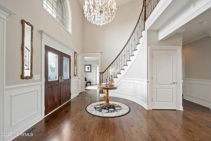 Property Photo:  15 Sunny Court  NJ 08831 