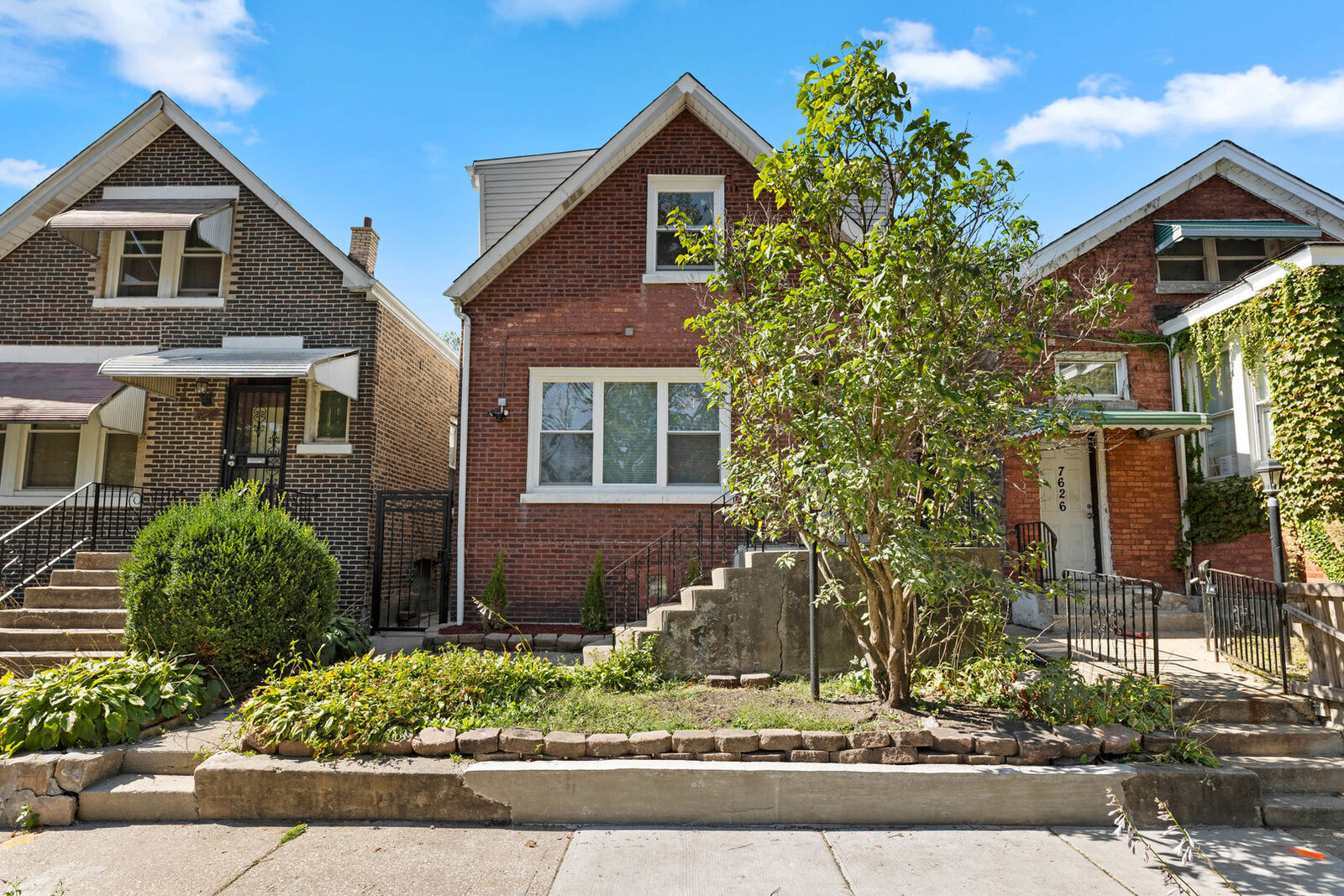 Property Photo:  7628 S Evans Avenue  IL 60619 