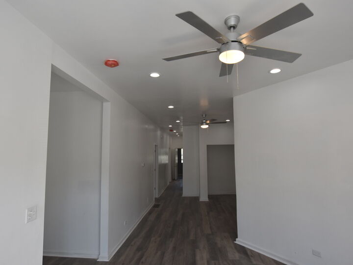 Property Photo:  411 N Lawler Avenue  IL 60644 