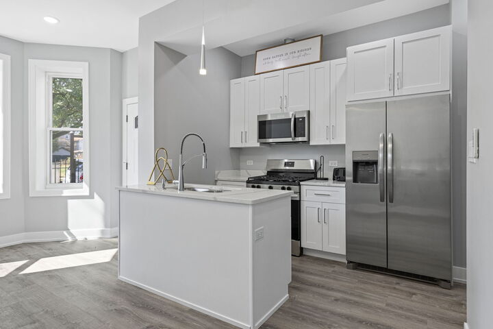 Property Photo:  1517 S Keeler Avenue  IL 60623 