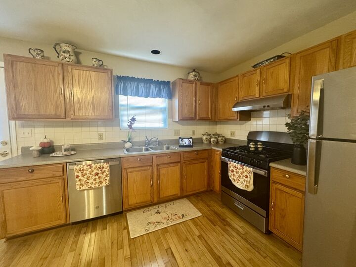 Property Photo: 42 N Farnsworth Avenue IL 60505