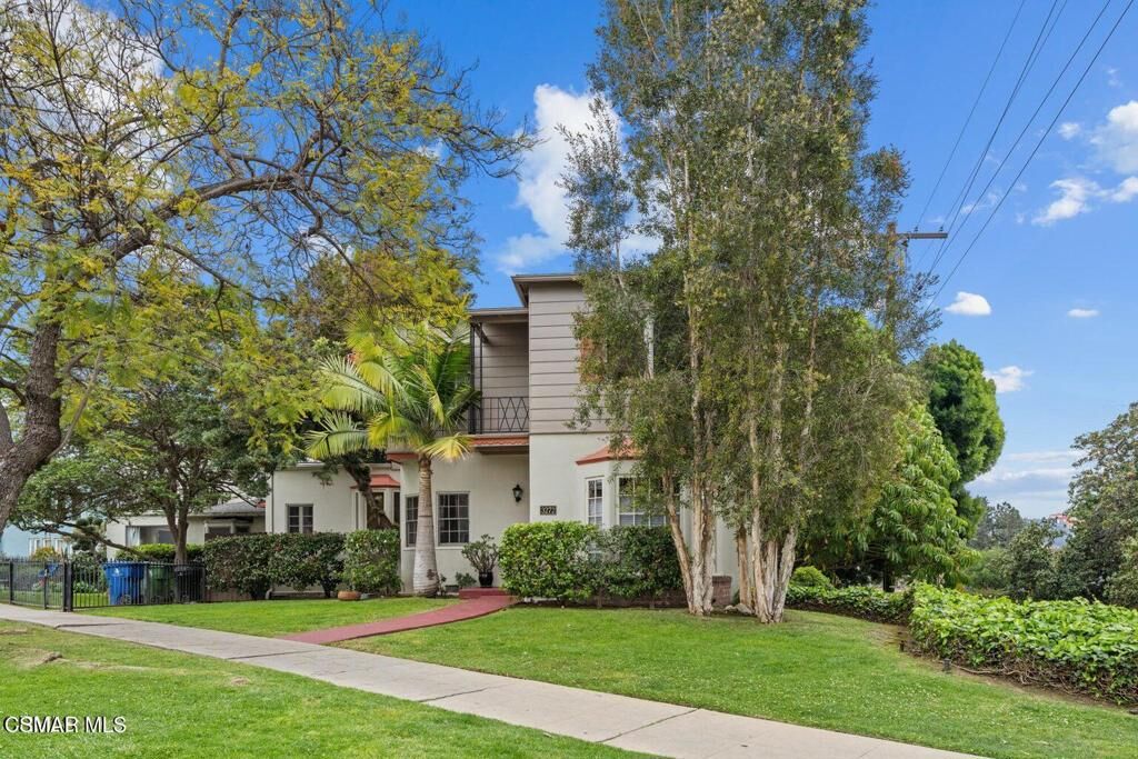 Property Photo:  3136 Griffith Park Boulevard  CA 90027 
