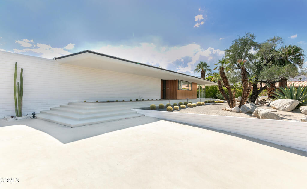 Property Photo:  73271 Buckboard Trail  CA 92260 