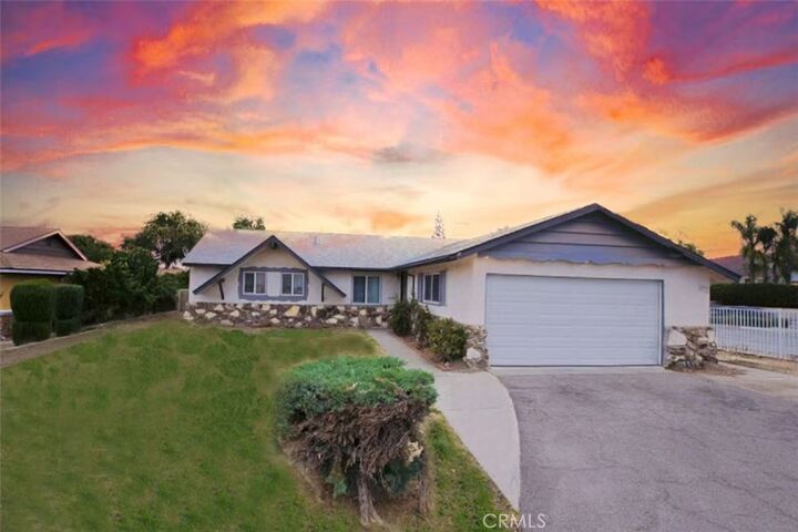 Property Photo:  2497 Logan Street  CA 91767 