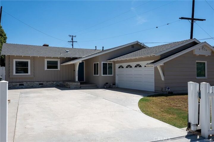 Property Photo:  1100 N Euclid Street  CA 90631 