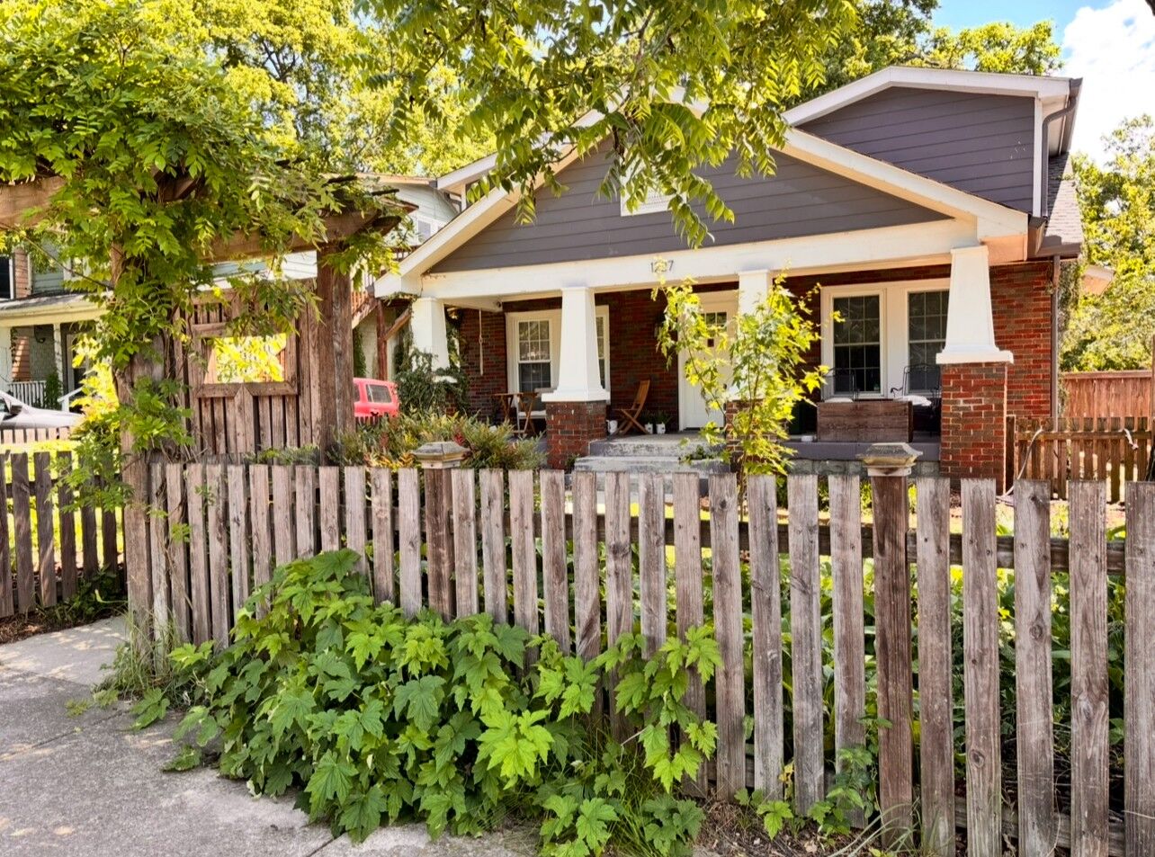 Property Photo: 1227 N 2nd St TN 37207