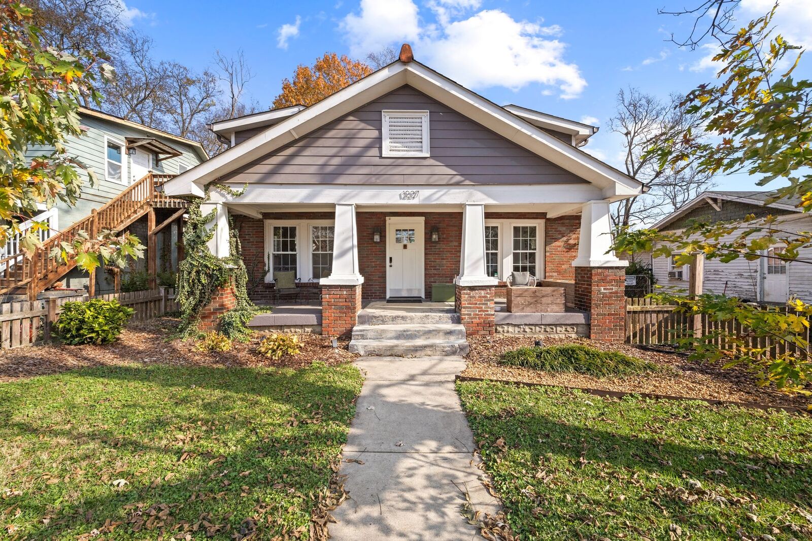 Property Photo:  1227 N 2nd St  TN 37207 