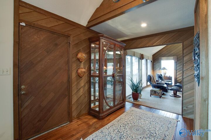 Property Photo: 4017 Devon Street SE AL 35802