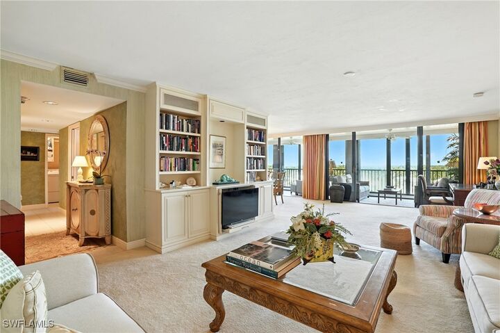 Property Photo:  2400 Gulf Shore Boulevard N 804  FL 34103 