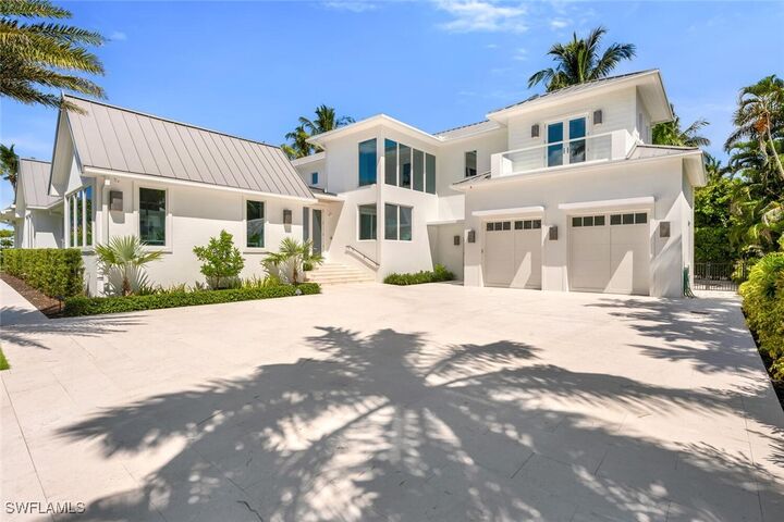 Property Photo: 55 13th Avenue S FL 34102