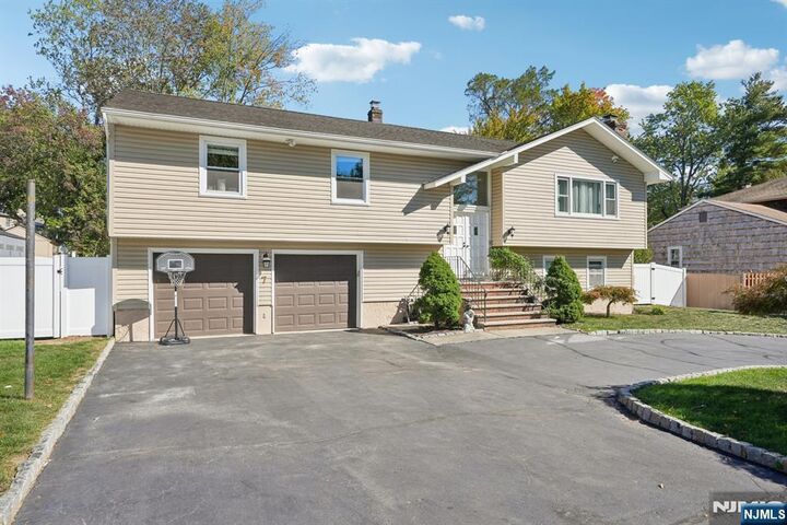 Property Photo:  7 Wanda Avenue  NJ 07470 