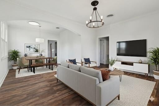 Property Photo:  204 Transcontinental Drive  LA 70001 