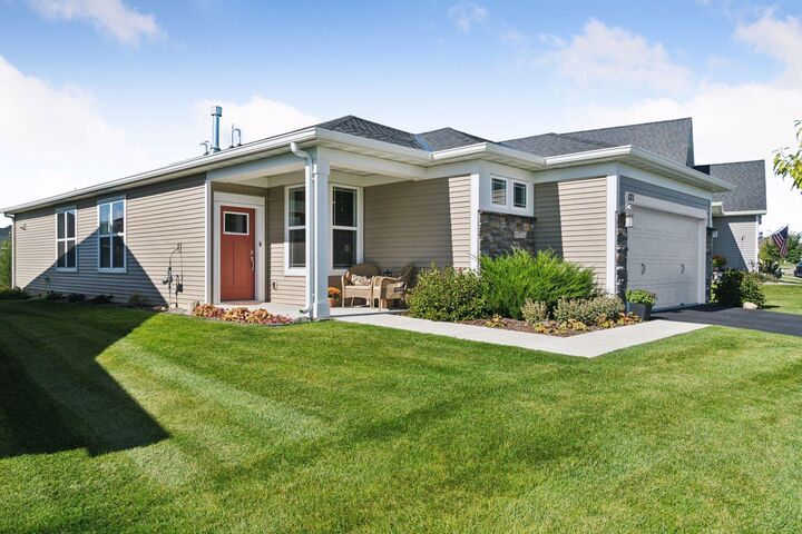 Property Photo:  171 Liberty Heights Drive  MN 55318 