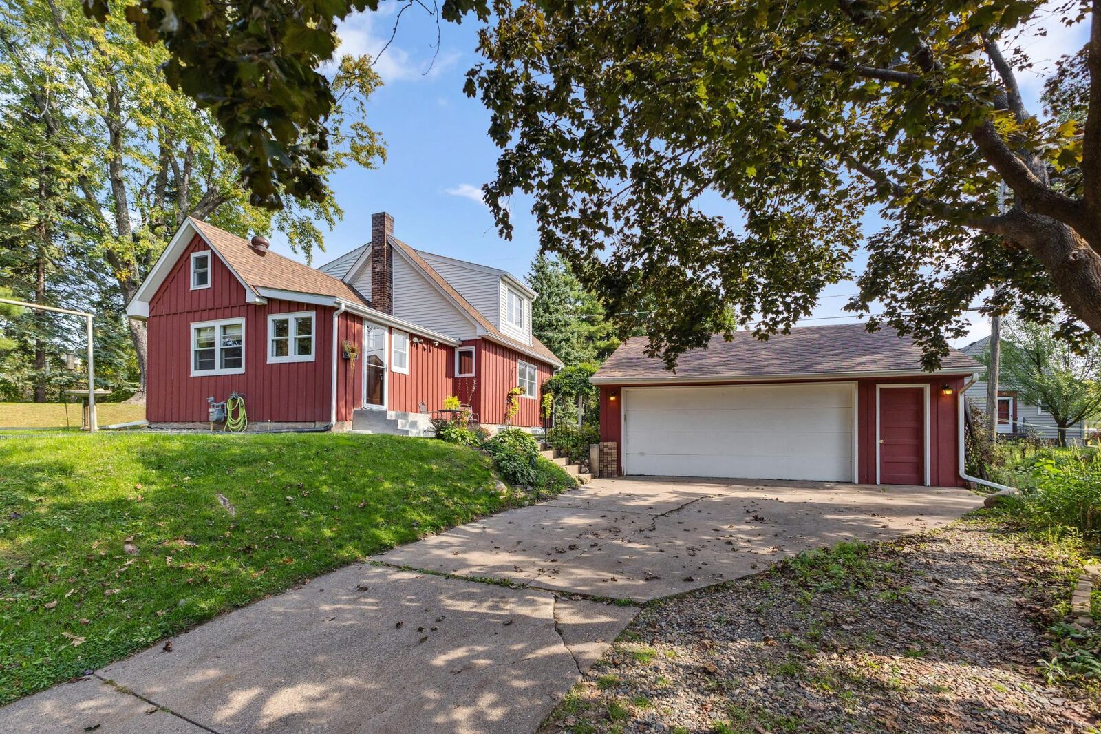 Property Photo:  1578 Albemarle Street  MN 55117 