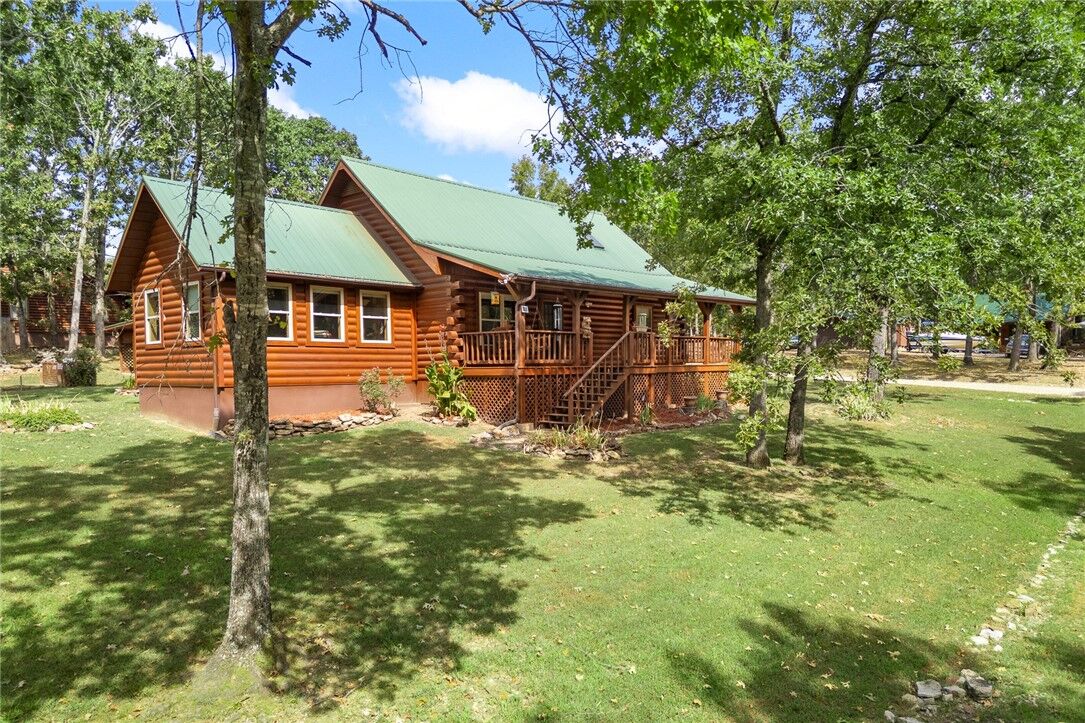 Property Photo: 634 E Cedar Lane AR 72644
