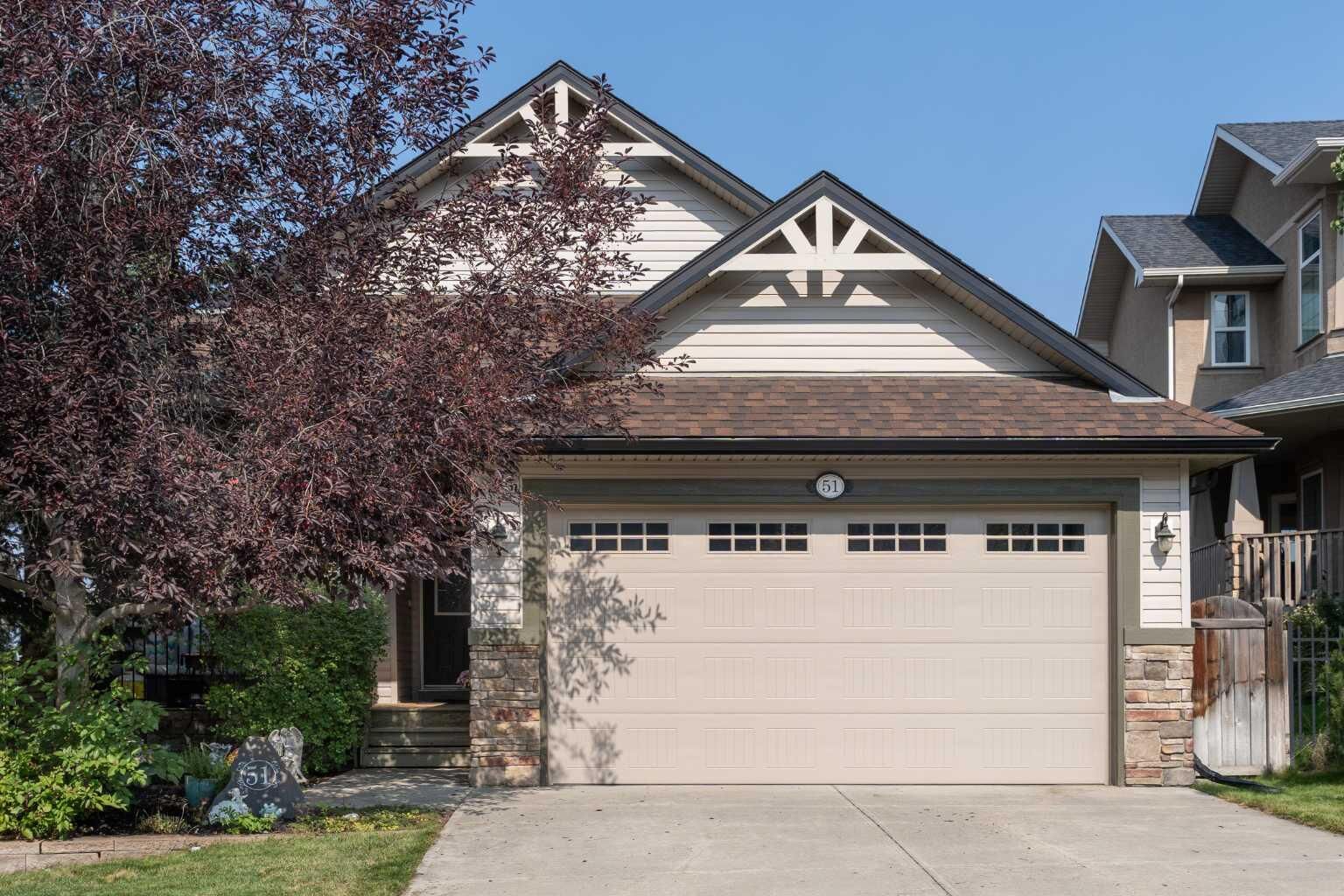 Photo de la propriété:  51 Crestridge Way SW  AB T3B 5Z3 