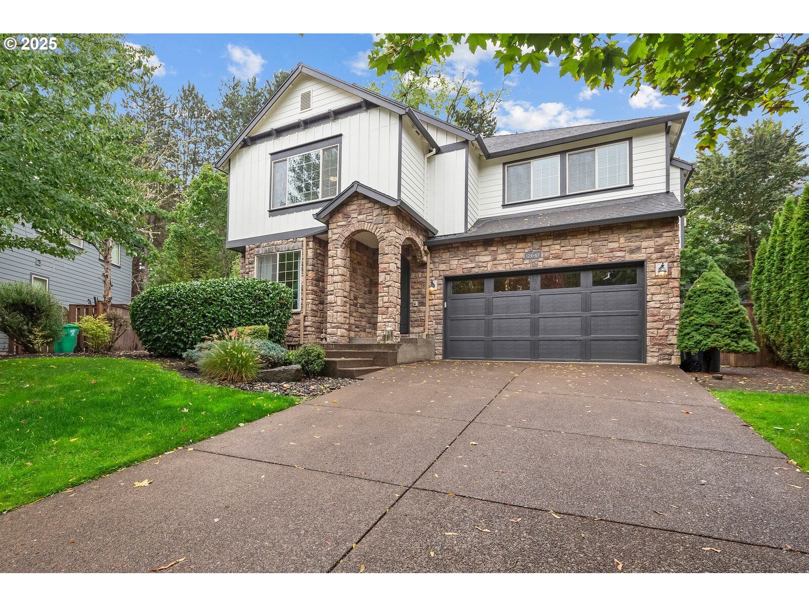 Property Photo:  12647 SW 21st Ct  OR 97035 