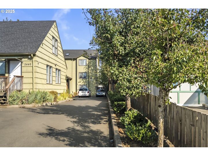 Property Photo:  2448 SE 117th Ave  OR 97216 