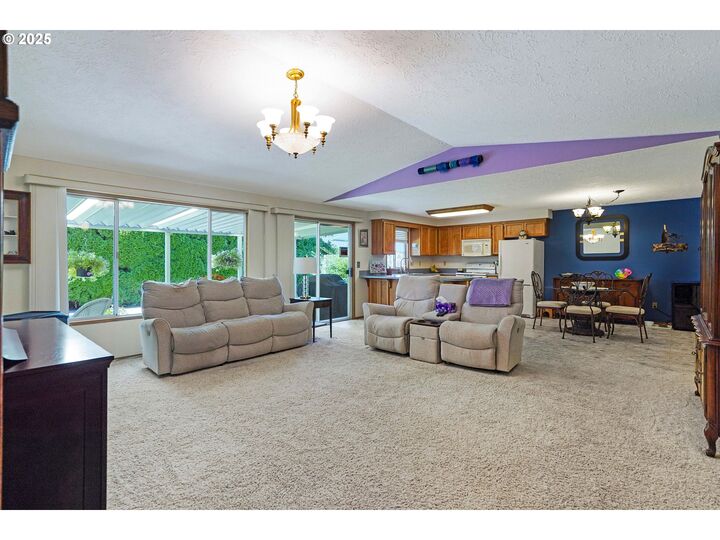 Property Photo: 5219 Lacey Ct N OR 97303