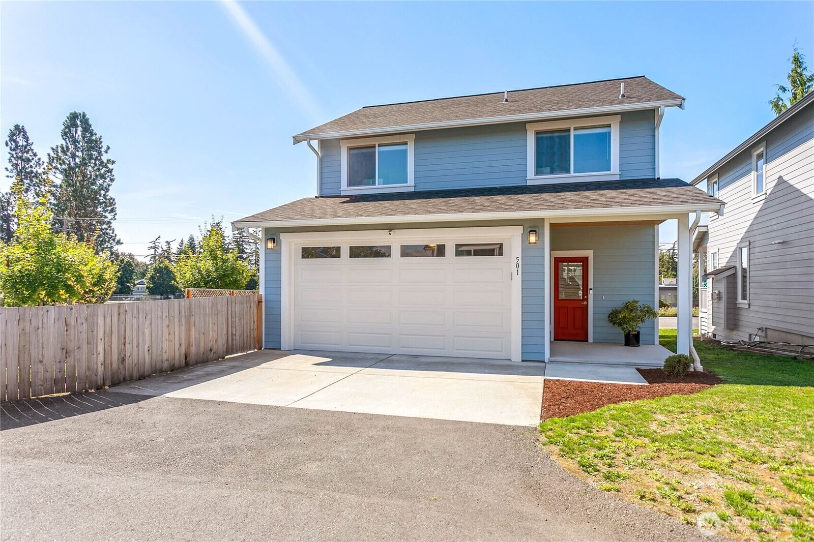 Property Photo:  501  Woodbury Way  WA 98226 