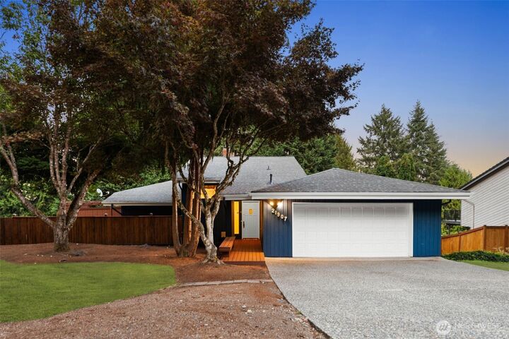 21907  3rd Avenue SE  Bothell WA 98021 photo
