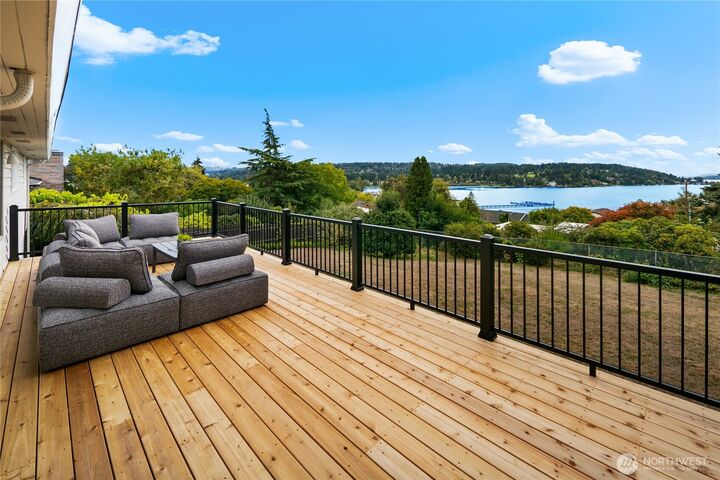 5817 NE  181st Street  Kenmore WA 98028 photo