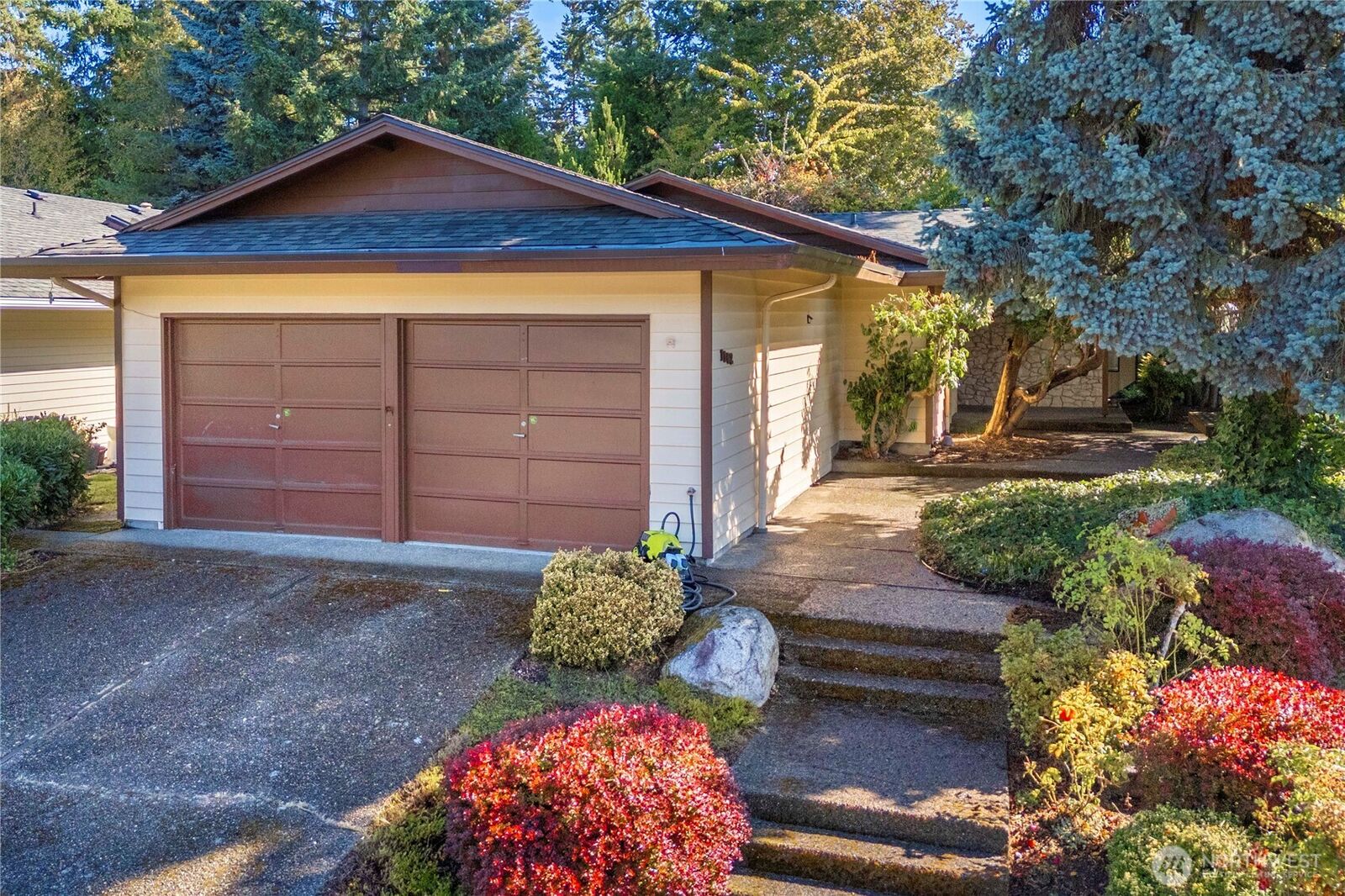 Property Photo: 1102 S 248th Street WA 98198
