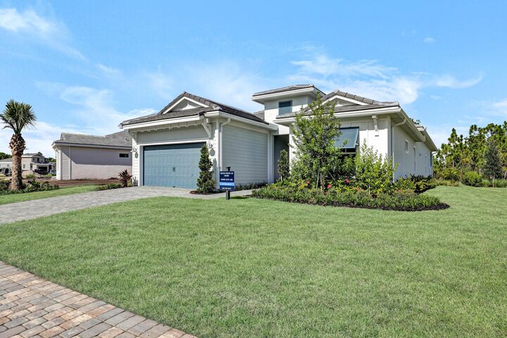 Property Photo:  146 SE Palma Street  FL 34984