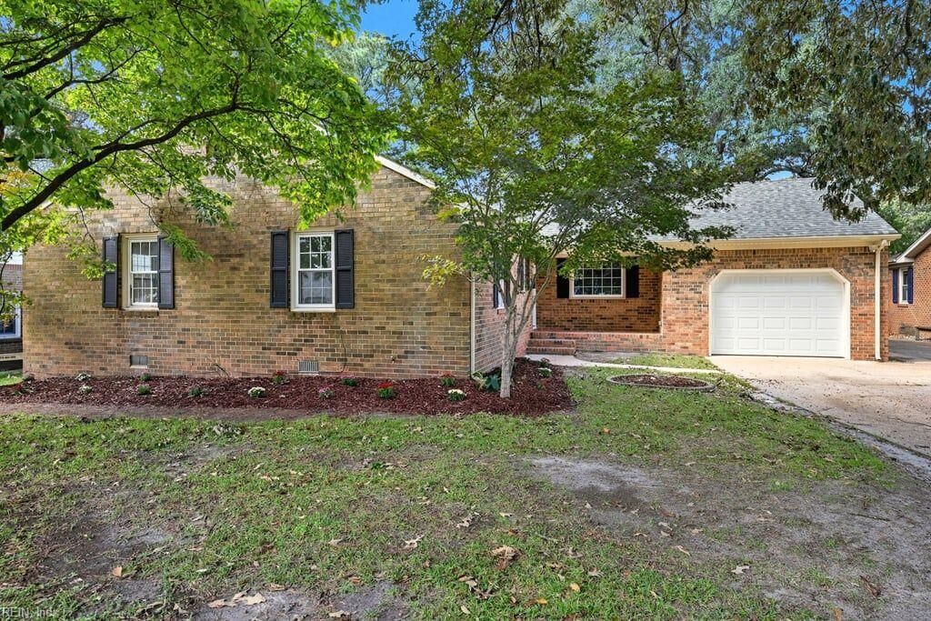 Property Photo:  2230 Haywood Ave  VA 23324 